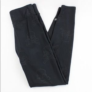 Like new soulcycle terez black foil skull legging